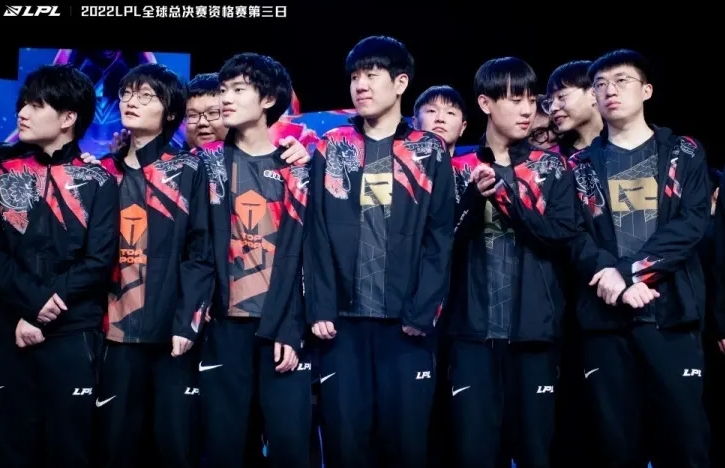 比分依然是 比分依然是